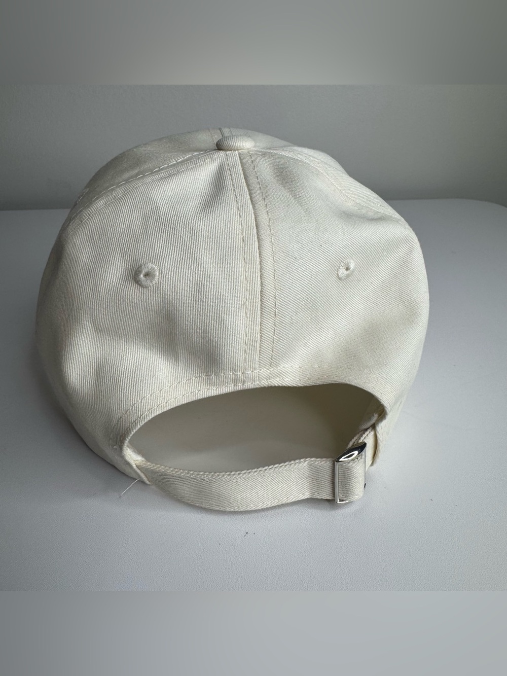 Boston Red Sox x Dunkin' Donuts Coffee Limited Edition Dad Hat Giveaway - Picture 7 of 9